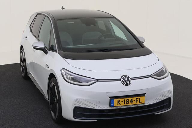 Volkswagen ID.3 First Max 58 kWh / Panorama dak / IQ Led / Navi / Steunhaak/ Getint glas / 20 Inch / Elect. + Massage Stoel