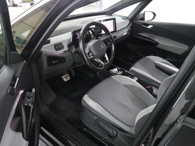 Volkswagen ID.3 First Plus 58 kWh / CAMERA/ PARK. SENSOREN/ STOELVERWARM./ IQ. LIGHT/ NAVI/ CLIMA/ GETINT GLAS/ 19" LMV