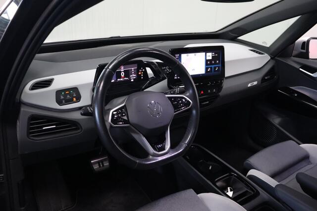 Volkswagen ID.3 First Max 58 kWh | Panoramadak | Matrix LED | Trekhaak