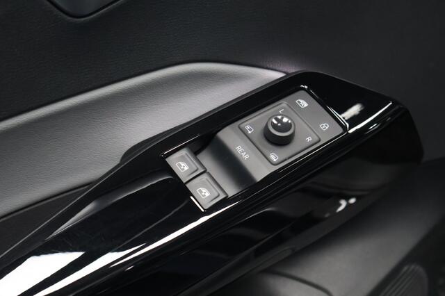 Volkswagen ID.3 First Max 58 kWh | Panoramadak | Matrix LED | Trekhaak