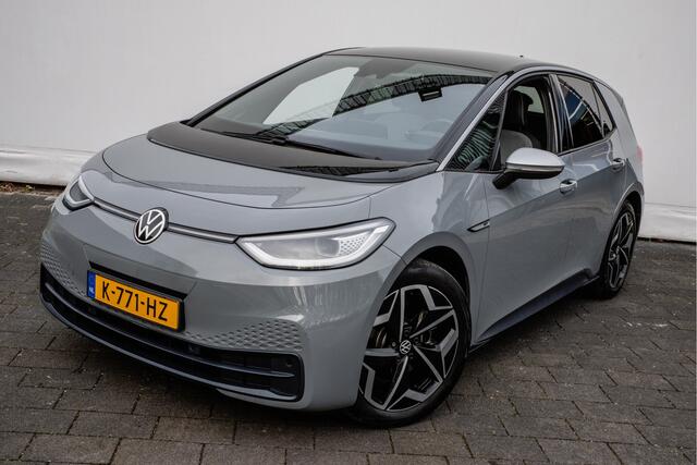 Volkswagen ID.3 First Plus 58 kWh Camera/ Stoel-stuurverwarming/ Full led/ Navigatie/ Carplay/ 19" Lmv