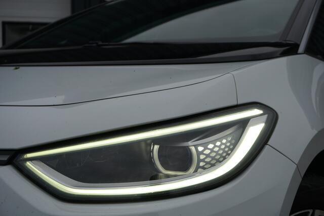Volkswagen ID.3 First Plus 58 kWh SOH 92.2 % | CAMERA | STOEL/STUURVERWARW. | FULL LED |