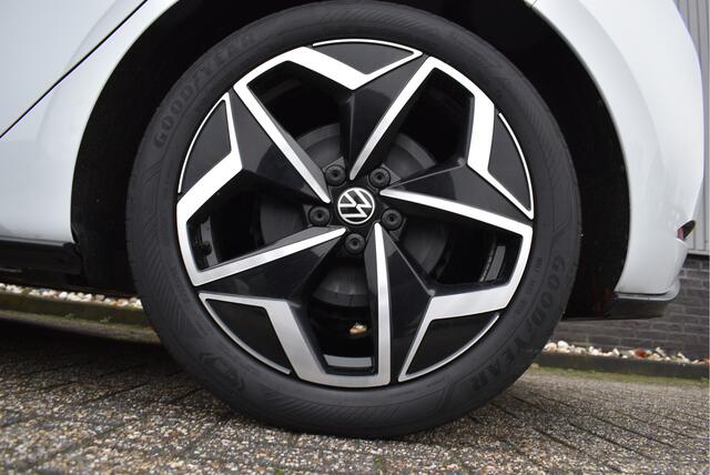 Volkswagen ID.3 First 58 kWh Adaptive cruise, Stoel/stuurverwarming, Navi,