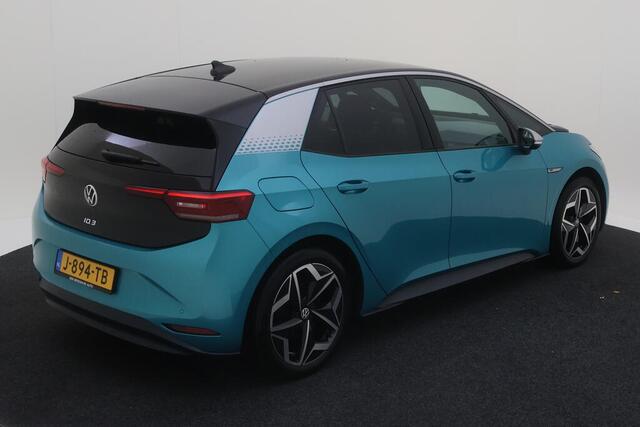 Volkswagen ID.3 First Plus 58 kWh / Navigatie / LED / Camera / Steunhaak / Lichtmetaal 19 inch /