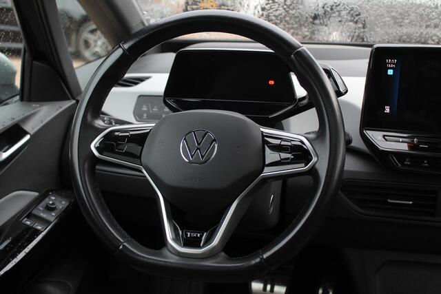 Volkswagen ID.3 First Max 58 kWh / Full option! / Panoramadak / Camera / Head-up / Keyless / 20'' / ACC / Dodehoek / Elektr. stoelen / Massage / Navigatie / Stuurverwarming