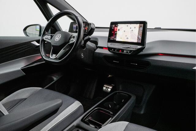 Volkswagen ID.3 First Plus 58 kWh Trekhaak/ Camera/ Stoel-stuurverwarming/ Full led/ Navigatie/ Carplay/ 19" Lmv