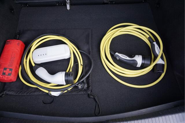 Volkswagen ID.3 Business 58kWh SOH 91% Leder LED Carplay