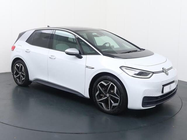 Volkswagen ID.3 First Plus 58 kWh | 204 PK | Automaat | Multifunctioneel stuurwiel | Stoelverwarming | Achteruitrij camera |