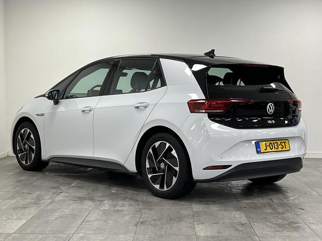 Volkswagen ID.3 First 58 kWh | TREKHAAK | ACC | STOEL/STUUR VERWARMING |