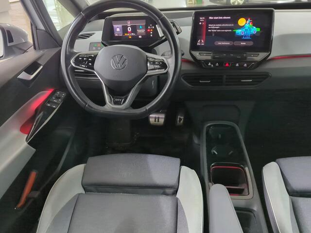 Volkswagen ID.3 First Max 58 kWh 204pk / Panoramadak / LED / Navigatie / Camera / 19" LMV