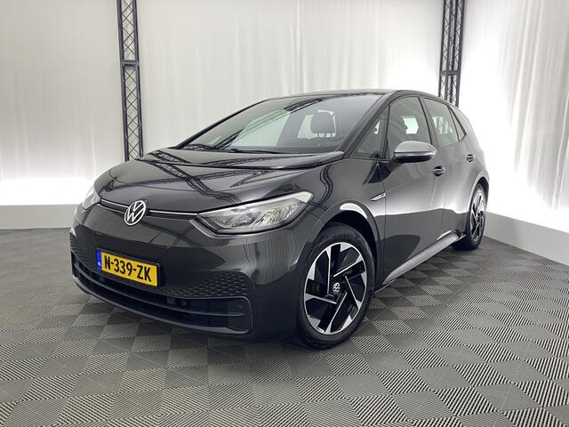 Volkswagen ID.3 First 58 kWh Automaat | Apple Carplay | Adaptive Cruise | Navi | Winter Pack |