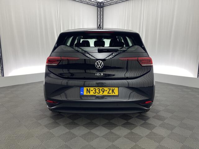 Volkswagen ID.3 First 58 kWh Automaat | Apple Carplay | Adaptive Cruise | Navi | Winter Pack |