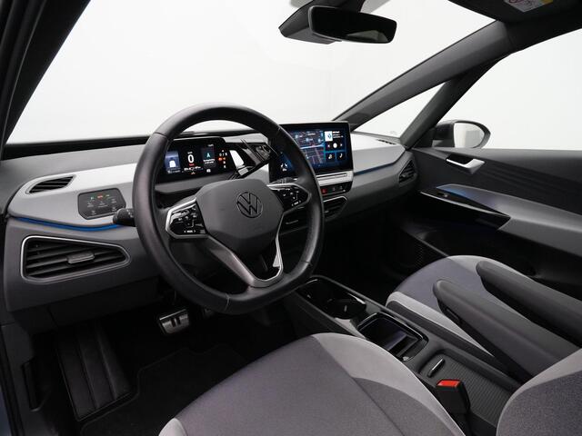 Volkswagen ID.3 Business 58 kWh 204 pk | IQ Light | Stuur-/stoelverwarming | Achteruitrijcamera | Navigatie | Adaptive Cruise