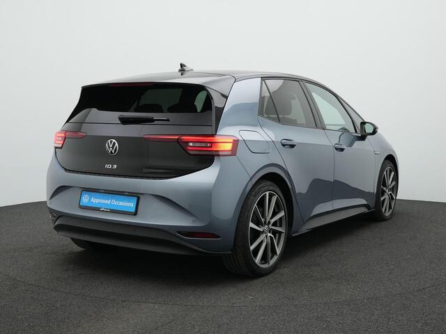 Volkswagen ID.3 Business 58 kWh 204 pk | IQ Light | Stuur-/stoelverwarming | Achteruitrijcamera | Navigatie | Adaptive Cruise