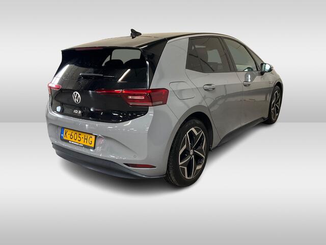 Volkswagen ID.3 First Plus 58 kWh / Camera / Keyless / Matrix LED / Interieurvoorverwarming / 19'' / DAB / 19'' / Navigatie / ACC