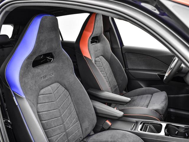 Volkswagen ID.3 GTX Limited Edition 79 kWh accu, 326 PK · Achteruitrijcamera · Draadloze telefoonlader · Sfeerverlichting · Prijs is inclusief inruilpremie ·