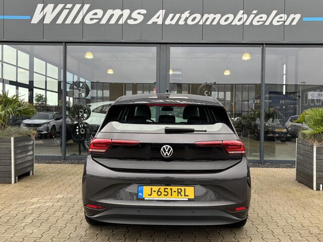 Volkswagen ID.3 First 58 kWh SOH 90% Stoelverwarming, Apple Carplay & Adaptieve Cruise
