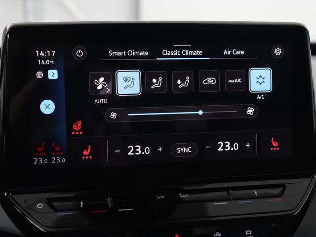 Volkswagen ID.3 First Plus 58 kWh | Trekhaak | Stoelverwarming | Camera | Matrix LED | 20'' | Stuurverwarming | Navigatie | Verlaagd onderstel | Adaptive cruise | Sfeerverlichting | Climate control