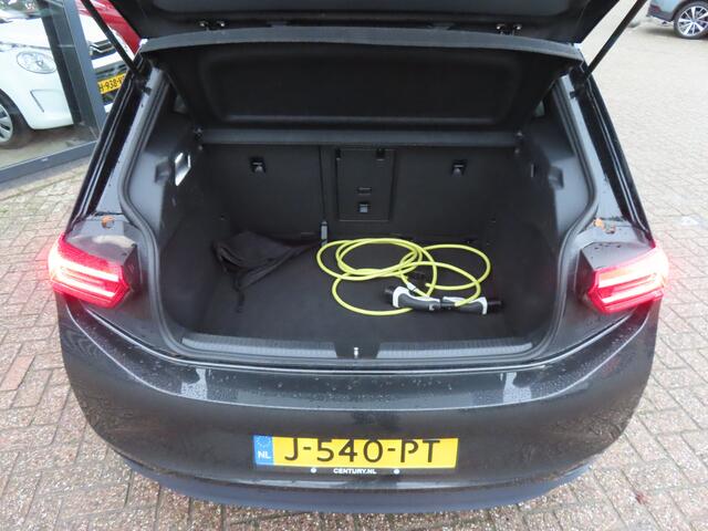 Volkswagen ID.3 First Plus 58 kWh*89%SOH*11485 netto*