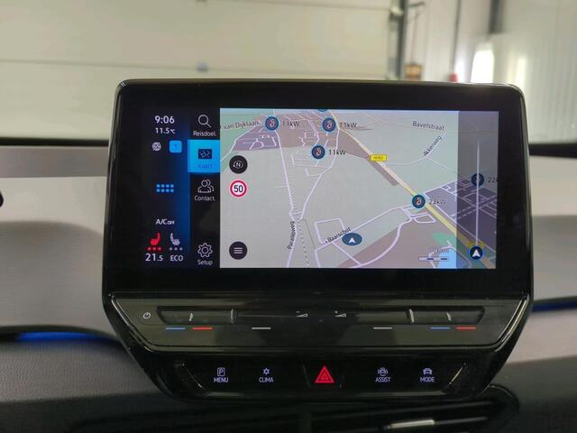 Volkswagen ID.3 First Plus 58 kWh Navigatie Apple Carplay/Android Auto Adaptive Cruise Control Camera Parkeersensoren Stoel- en stuurverwarming Lichtmetalen velgen Climate Control