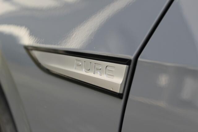 Volkswagen ID.3 Pure 45 kWh | Incl. 12 maanden garantie | Apple Carplay/Android Auto | Navigatie | Climate control | Cruise control adaptief | Lichtmetalen velgen | Parkeersensoren | Bluetooth | Airco