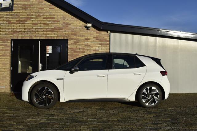 Volkswagen ID.3 FIRST 58 KWH, ACC, Apple Carplay, Navi