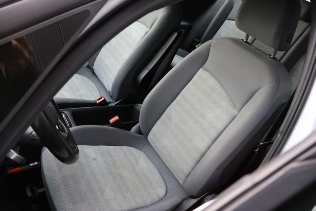 Volkswagen ID.3 First 58 kWh | Origineel NL | PDC | ACC | Navigatie | Stuur- en stoelverwarming |