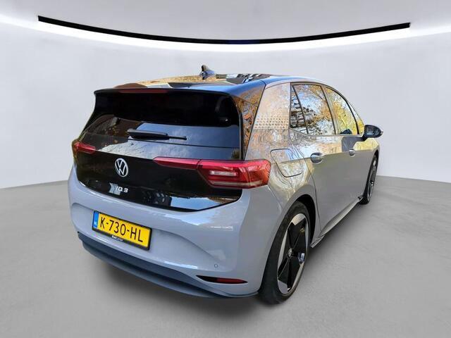 Volkswagen ID.3 First Max 58 kWh / PANO/ CAMERA/ PARK. SENSOREN/ HEAD-UP DISPLAY/ IQ. LIGHT/ APP CONNECT/ ERGO ACTIVE STOELEN/ STOELVERWARM./ GETINT GLAS/ NAVI/ CLIMA/ 20" LMV