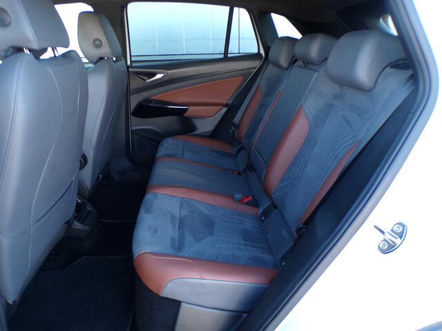 Volkswagen ID.4 First 77 kWh, SOH 91% / Carplay + Android Auto / Camera + Sensoren / Full LED / 20' LMV