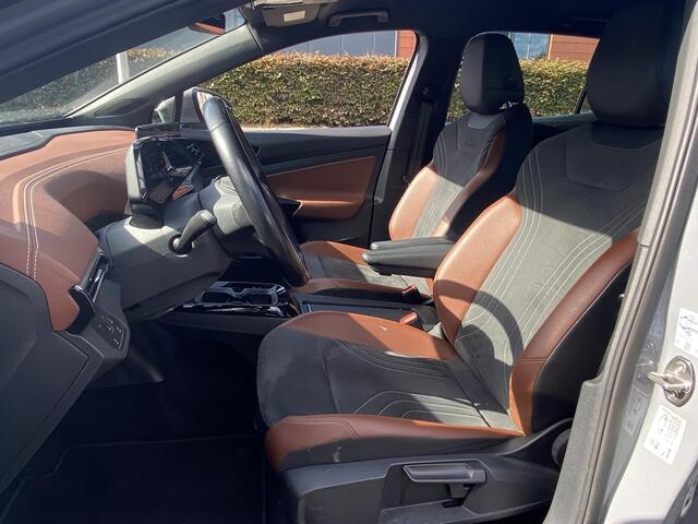 Volkswagen ID.4 Pro 77 kWh (WLTP 528km) met o.a. trekhaak, navigatie, LED, 19", allseason, etc.