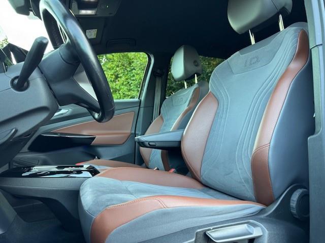 Volkswagen ID.4 LIFE 77KWH 204PK THAAK/HLEER/NAV/GARANTIE