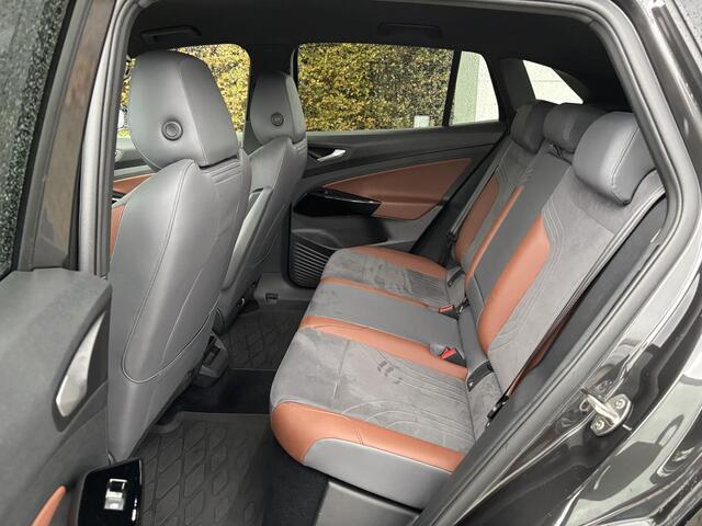 Volkswagen ID.4 First 77 kWh | Trekhaak | Navigatie |