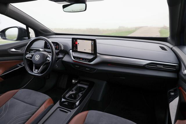 Volkswagen ID.4 First 77 kWh ? LED ? ACC ? Trekhaak