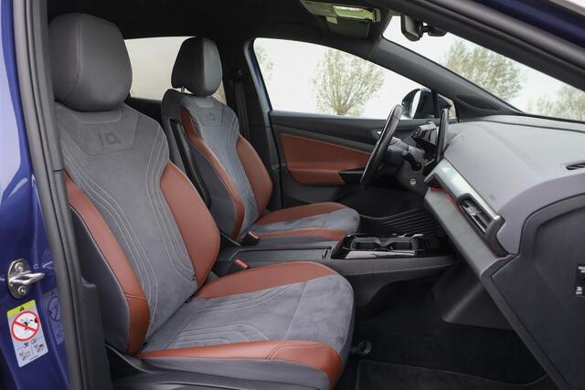 Volkswagen ID.4 First 77 kWh ? LED ? ACC ? Trekhaak