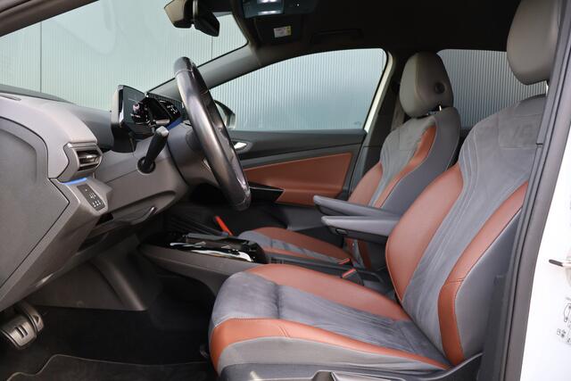 Volkswagen ID.4 First 77 kWh 94% soh! | Trekhaak | Camera | Warmtepomp | Leer / Alcantara | Stoel- Stuurverwarming | 20 Inch