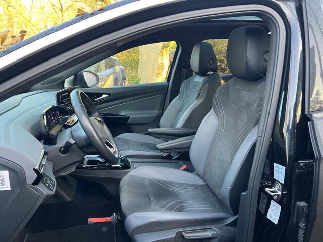 Volkswagen ID.4 Pro 77 kWh / Panoramadak / Navigatie / App connect / Camera / Parkeersensoren V+A / Stoel+stuur verwarming /