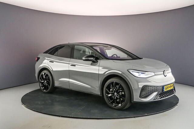 Volkswagen ID.5 Pro Business 286pk Automaat Black Edition, Trekhaak, Adaptive cruise control, Elektrische achterklep, LED matrix koplampen, Navigatie, Stuurwiel verwarmd, Achteruitrijcamera