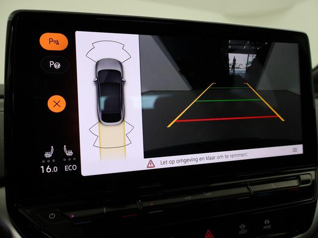Volkswagen ID.5 PRO 77 kWh *KINGS RED* + STUUR/STOELVERWARMING | SFEERVERLICHTING | ORIG. NL