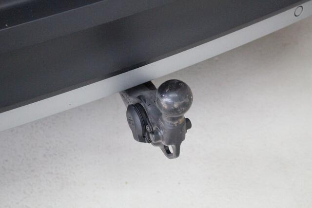 Volkswagen ID.5 Pro Business 77 kWh Navigatie | 19" Hamar velgen | Trekhaak | H.U.D.