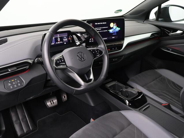 Volkswagen ID.5 Pro 77 kWh | 204 PK | SoH 95% | Matrix LED koplampen | 20" LM velgen | Navigatiesysteem | Voorstoelen verwarmd |
