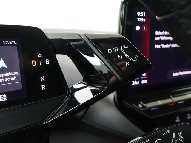 Volkswagen ID.5 Pro 77 kWh | 204 PK | SoH 95% | Matrix LED koplampen | 20" LM velgen | Navigatiesysteem | Voorstoelen verwarmd |