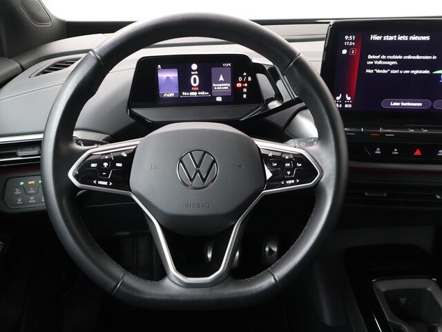Volkswagen ID.5 Pro 77 kWh | 204 PK | SoH 95% | Matrix LED koplampen | 20" LM velgen | Navigatiesysteem | Voorstoelen verwarmd |