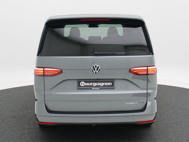 Volkswagen MULTIVAN Bulli Edition L2 1.5 eHybrid 245 PK | Trekhaak | 7 Persoons | Elektrische Achterklep | Adaptieve Cruise | Camera | LED Matrix |