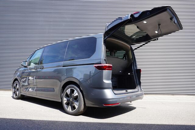 Volkswagen MULTIVAN 1.5 eHybrid L2 Bulli Edition 4-Motion, IQ Light koplampen, 7-persoons Vis-a-Vis, Navigatie, Trekhaak, 19" Lichtmetalen velgen