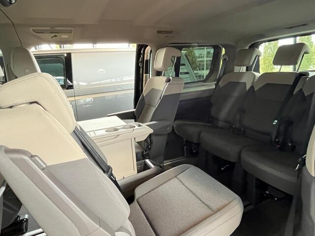 Volkswagen MULTIVAN Economy Business L2 1.5 Ehybrid 180kW DSG 4 motion | Familie pakket | We connect We connect Plus | 17'' lichtmetalen velgen | wegklapbare trekhaak, met elektrische ontgrendeling |