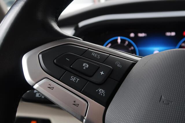 Volkswagen MULTIVAN 1.4 eHybrid L2 Bulli Edition PANO/ 360 CAM/ MASSAGE/ H&K/ HEAD-UP/ TREKHAAK/ VOL!