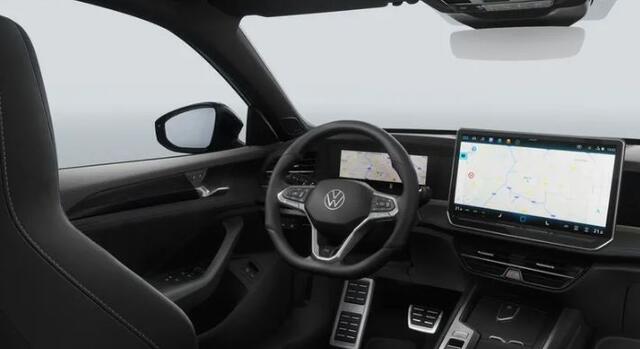 Volkswagen PASSAT Variant 1.5 eHybrid R-Line Business