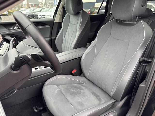 Volkswagen PASSAT Variant 1.5 eTSI Business | 150 pk |Automaat | ERGO Massage | Trekhaak | A-Camera |