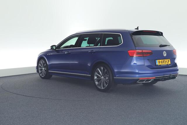 Volkswagen PASSAT Variant 2.0 TSI 190pk DSG R-Line Elegance Trekhaak Stoelverwarming Virtual Cockpit Navigatie