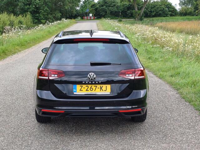 Volkswagen PASSAT Variant 1.5 TSI Business /Led/Navi/App Conn/Add Cruise/Clima v+a/Stoelverw/